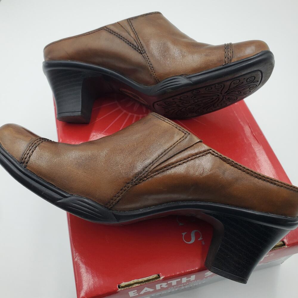 EARTH SPIRIT Classics "Emma" Women Size 6 Leather Clogs, PRE-OWNED - Picture 4 of 7